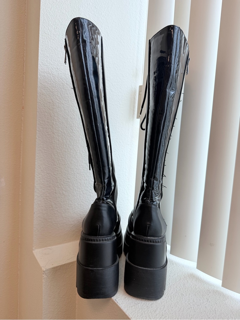 PRE-LOVED LASR Nightshade Hi Platform Boots BLK/8 -SH012 - Picture 4 of 7